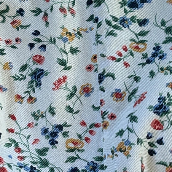 Zero to Nine Floral Maternity Overalls Shorts, Size Medium - Picture 2 of 12